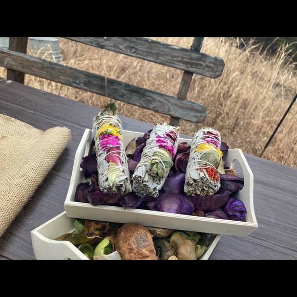 Sage with Rose - Picture 3 of 4